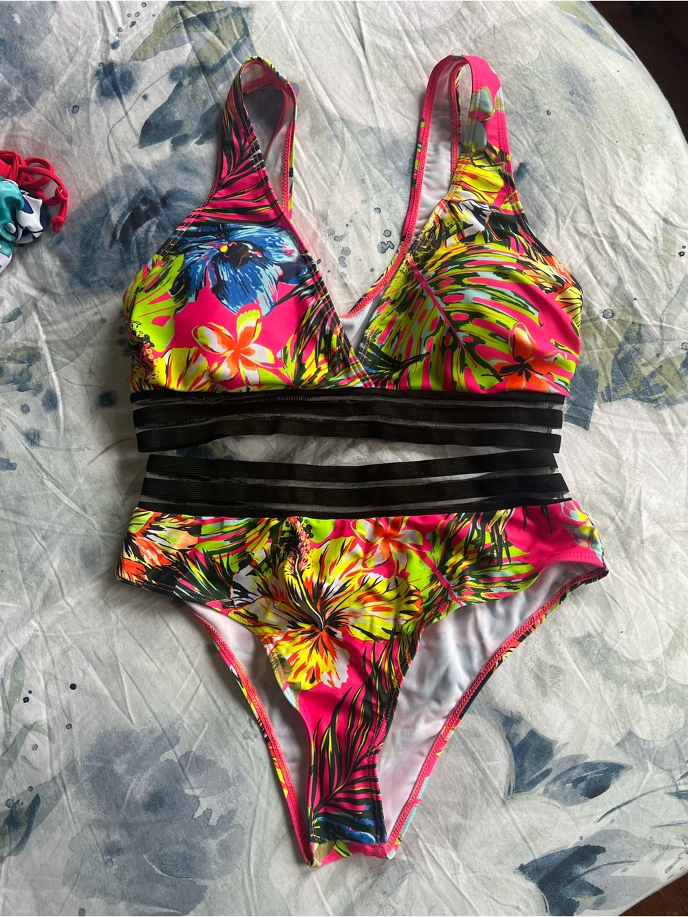 2 bikini